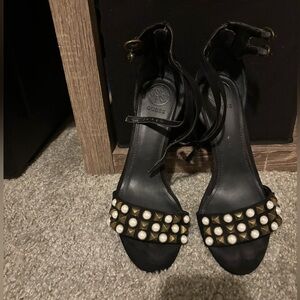 Guess Black Pearl-Studded Heels